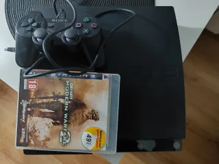 Consola Sony PS3 con Mando y Juego