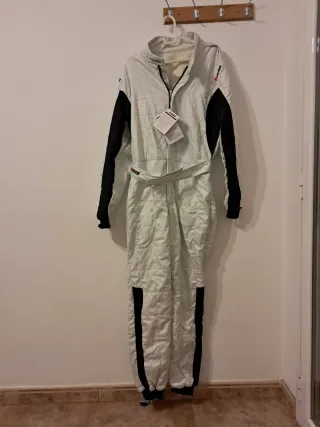 Mono de Rally Blanco y Negro