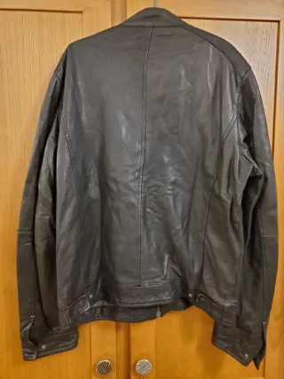 Chaqueta de Piel Negra Massimo Dutti