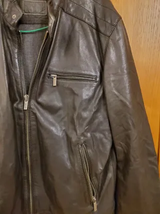 Chaqueta de Piel Negra Massimo Dutti