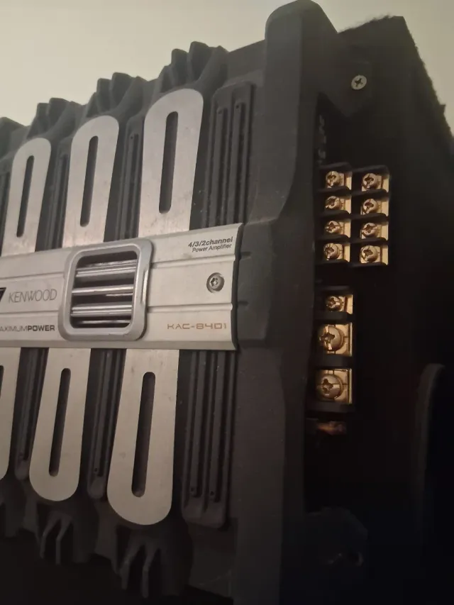 Etapa de Potencia Kenwood KAC-8401