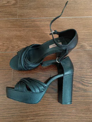Sandalias Uterque Piel Tacón Negro