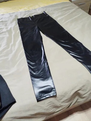Pantalón vestir efecto piel negro termico