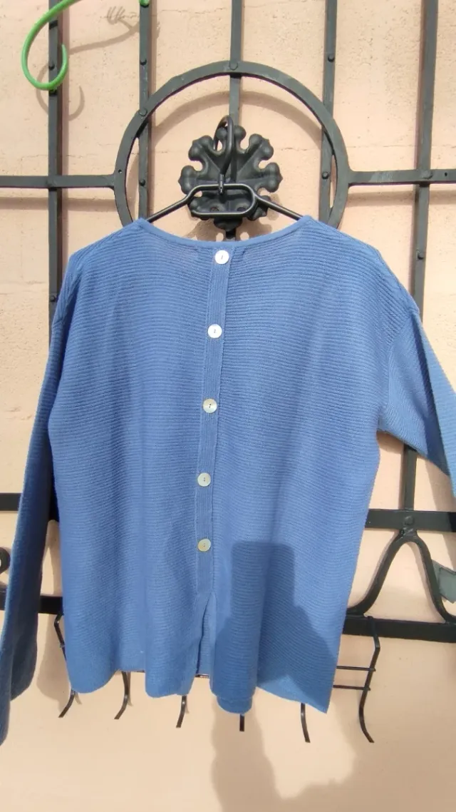 Maglione Sfera blu con bottoni