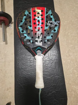 Pala Padel Babolat Viper Tech tiene una reparación