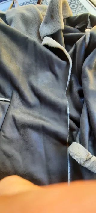 Abrigo verde forro borreguito