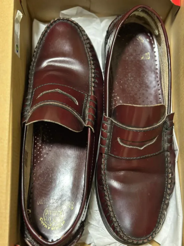 Zapatos Castellano de piel en Granate Talla 44