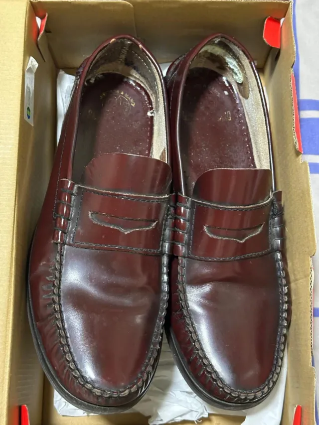 Zapatos Castellano de piel en Granate Talla 44