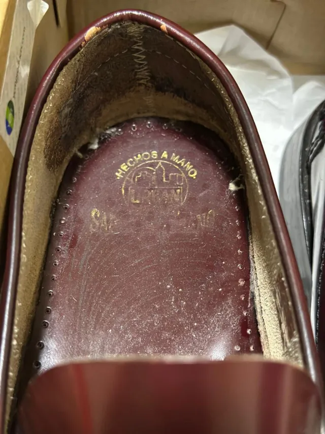 Zapatos Castellano de piel en Granate Talla 44