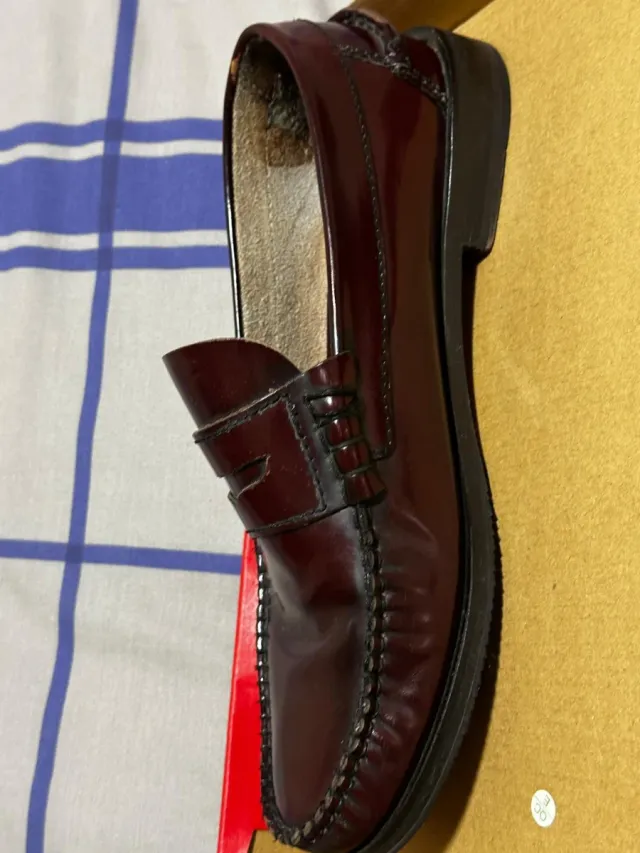 Zapatos Castellano de piel en Granate Talla 44