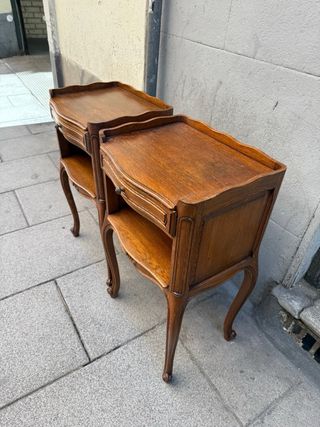 ANTIGUA PAREJA DE MESILLAS DE NOCHE