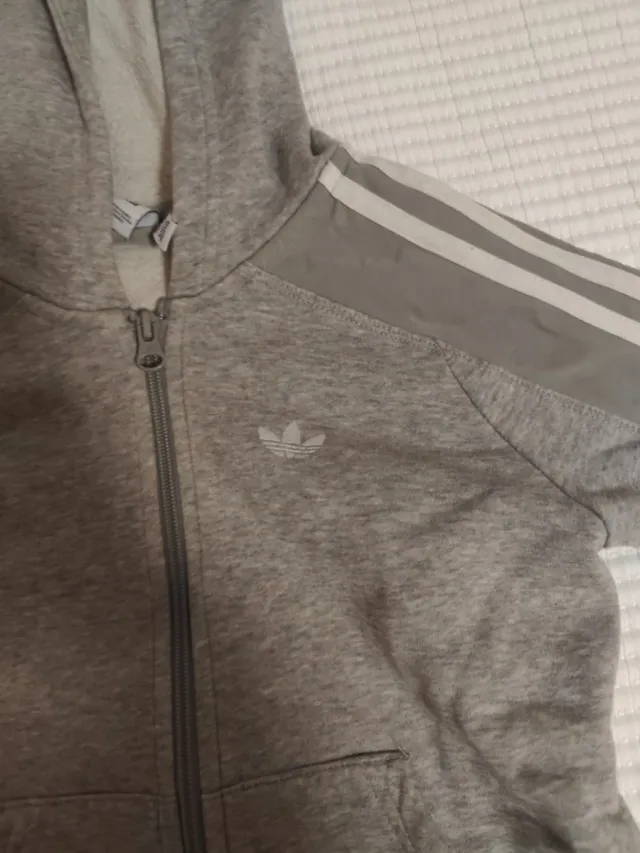 Chaqueta deportiva Adidas niño gris