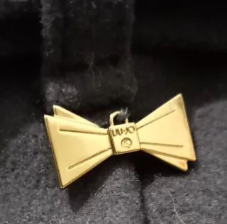 Cappotto blu con cintura