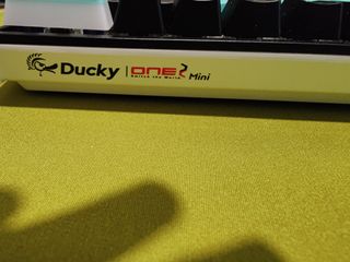 Ducky One 2 Mini RGB ISO Español Cherry MX Brown