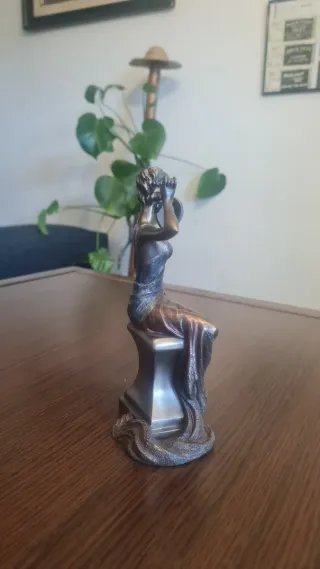 Figura decorativa Dama con Espejo Veronese