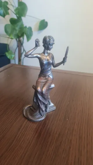 Figura decorativa Dama con Espejo Veronese