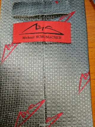 Corbata Michael Schumacher de colección, numerada.