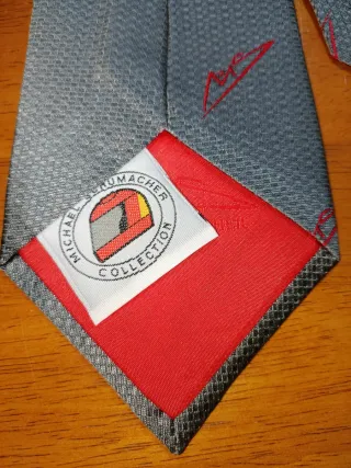 Corbata Michael Schumacher de colección, numerada.