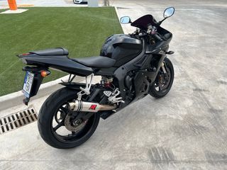 Yamaha R6 Negra