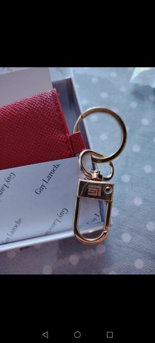 Portachiavi con porta tessere Guy Laroche . Tratt