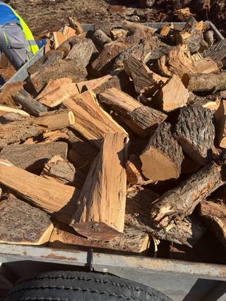 Leña de almendro, frutal, pino, olivo