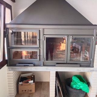 Barbacoa de Metal Negra/Gris Nueva