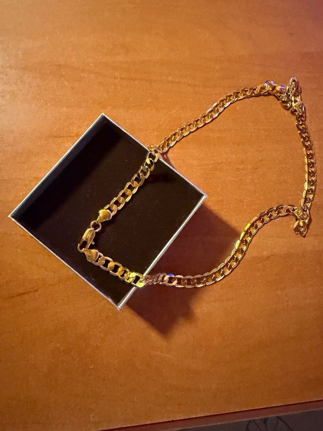 Cadena Gruesa Chapada en Oro