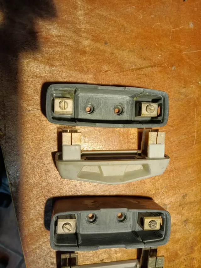 Portafusibili e fusibili ad alta capacità