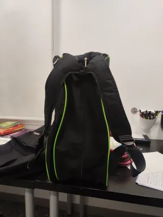 Mochila Bullpadel Negra y Verde