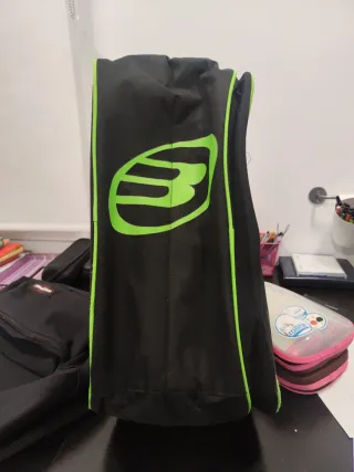 Mochila Bullpadel Negra y Verde