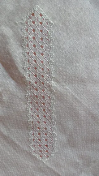 Cubierta de cama bordada 105