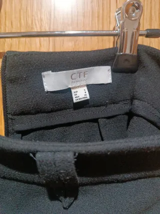 Falda corta negra Cortefiel