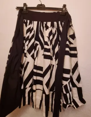 Falda Zara Plisada Estampada