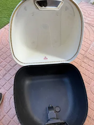 Bau Kappa para moto Sym