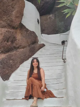 Vestido largo marrón elástico volantes talla M