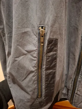 Chaqueta bomber azul