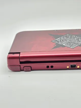 New 3DS XL Limited Monster Hunter Edition NearMint