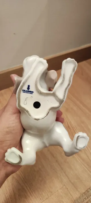 Figura Lladro Beagle Cachorro juguetón