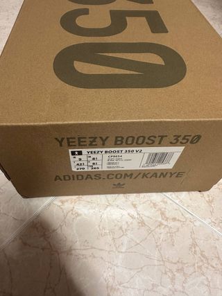 Adidas Yeezy 350 V2 Zebra Talla 42.5