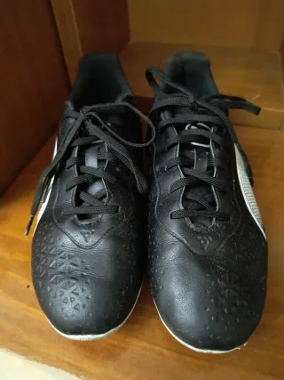 Botas de fútbol Puma King Negras talla 38