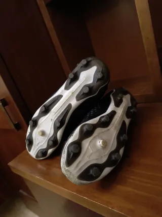 Botas de fútbol Puma King Negras talla 38