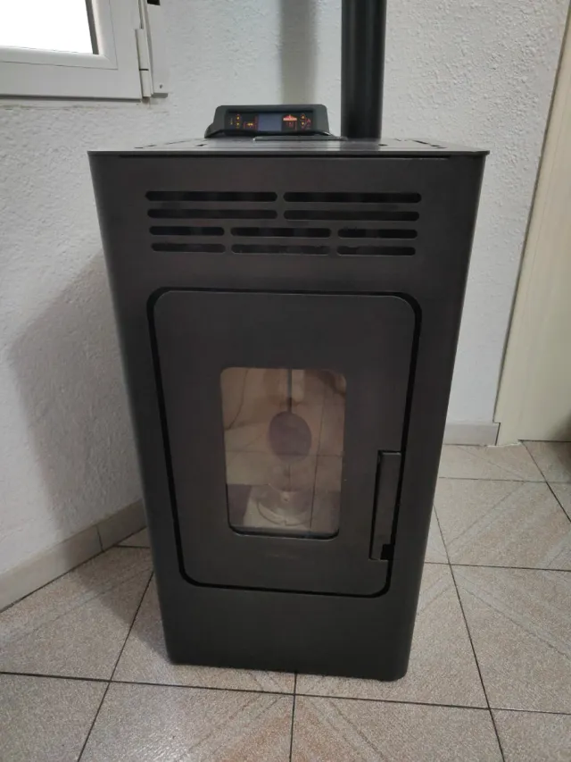 Estufa de pellets Bronpi Kira-NE