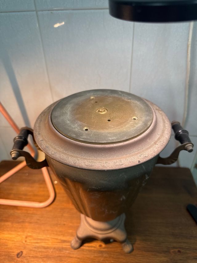 Antico samovar in rame