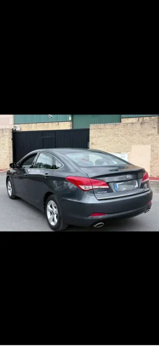 Hyundai i40 2013 CRDI!!