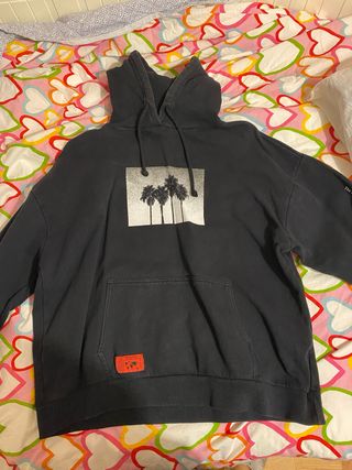 Sudadera Negra con Palmeras