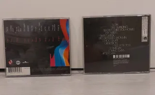 CDs de Madonna y de Kylie Minogue