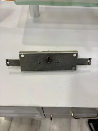 Cerradura Rectangular Metálica Puerta Persiana