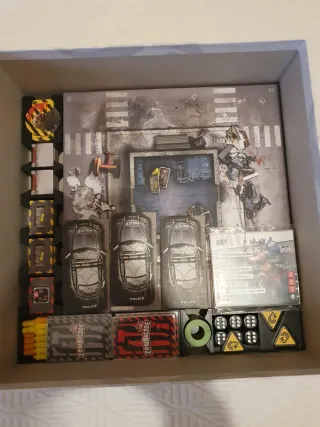 Zombicide 2a Edizione Base + Set Esclusive