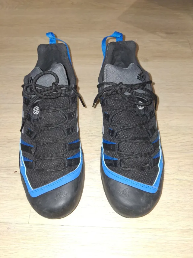 Zapatillas Adidas Terrex Negras y Azules