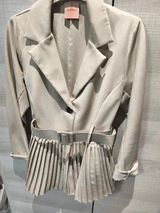 Americana ZETA OTTO Beige con Cinturón